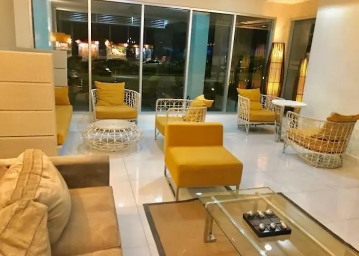 One Bedroom Unit Avida Tower 1, It Park Апартаменты